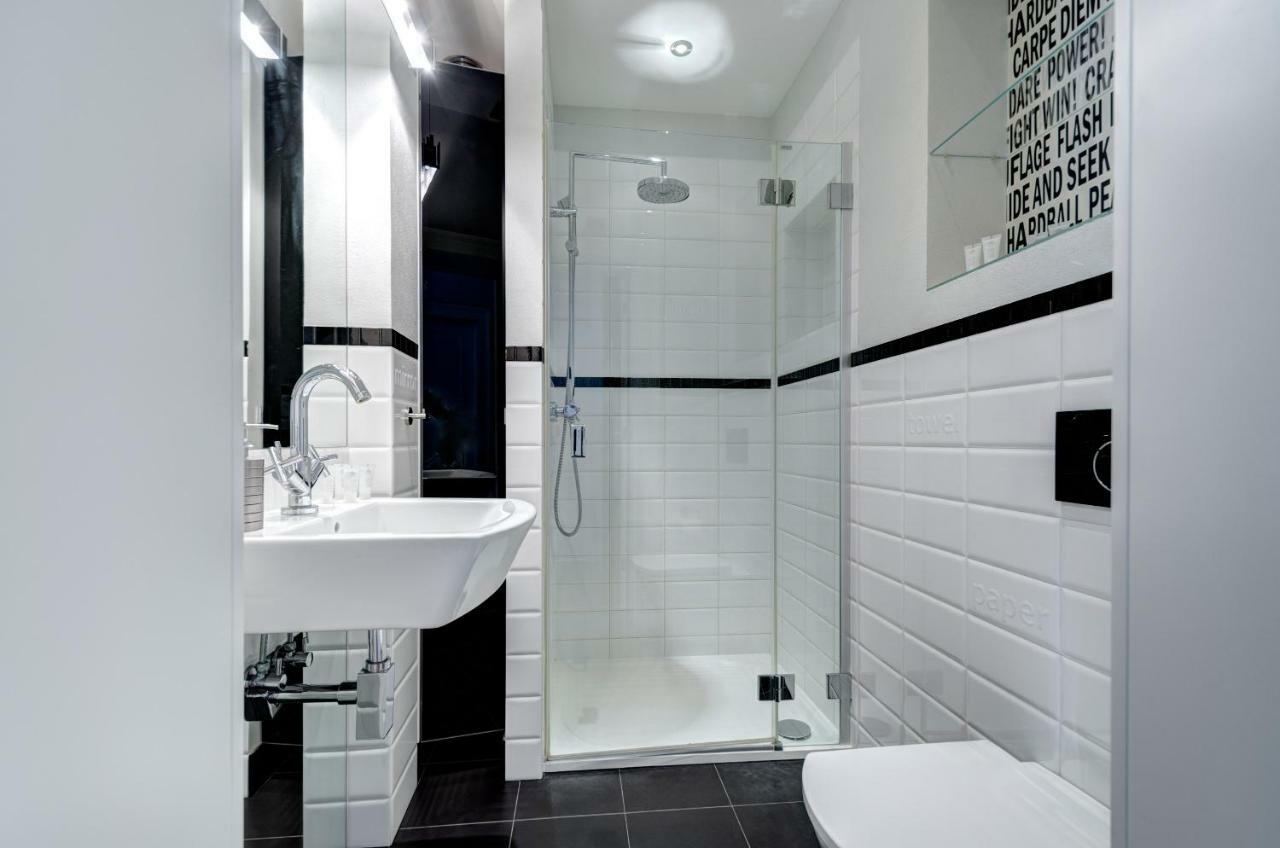 Stylish Apartment In Heart Of Oldtown Гданьск Экстерьер фото