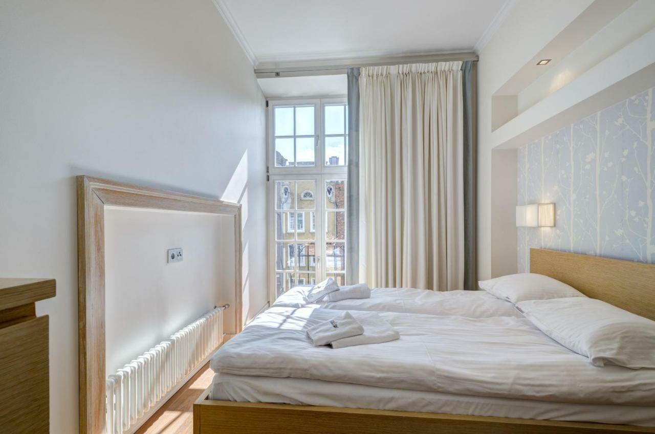 Stylish Apartment In Heart Of Oldtown Гданьск Экстерьер фото